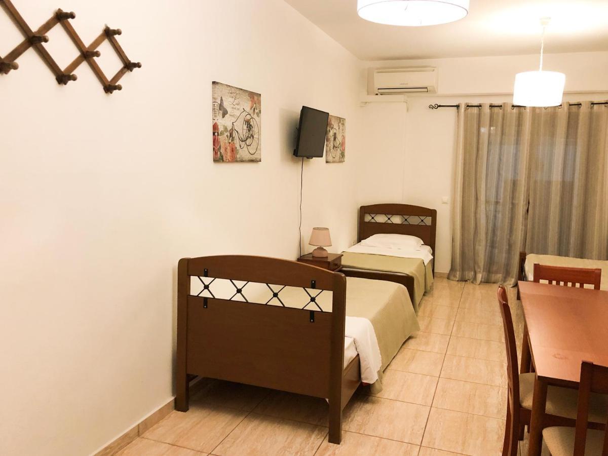 Kallisti Apartments สเกียธอสทาวน์ ภายนอก รูปภาพ