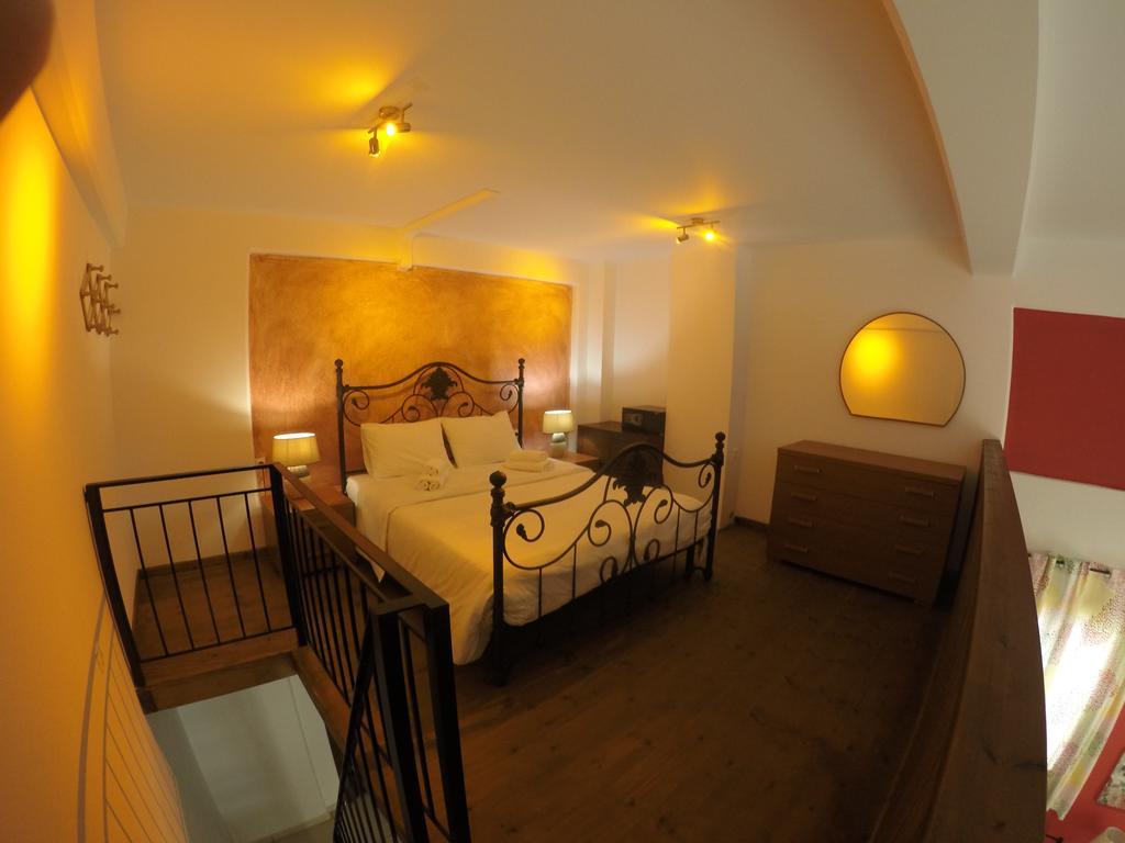 Kallisti Apartments สเกียธอสทาวน์ ภายนอก รูปภาพ